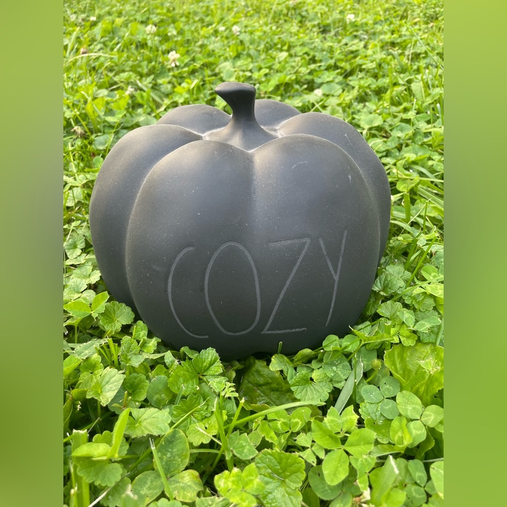 Black Cozy Pumpkin Decor